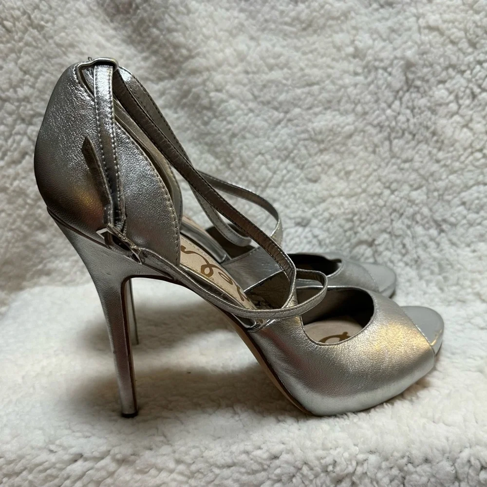 Sam Edelman Sam “Elizabeth”  Silver Strappy Pump 4” Stiletto Heels Size 9.5M